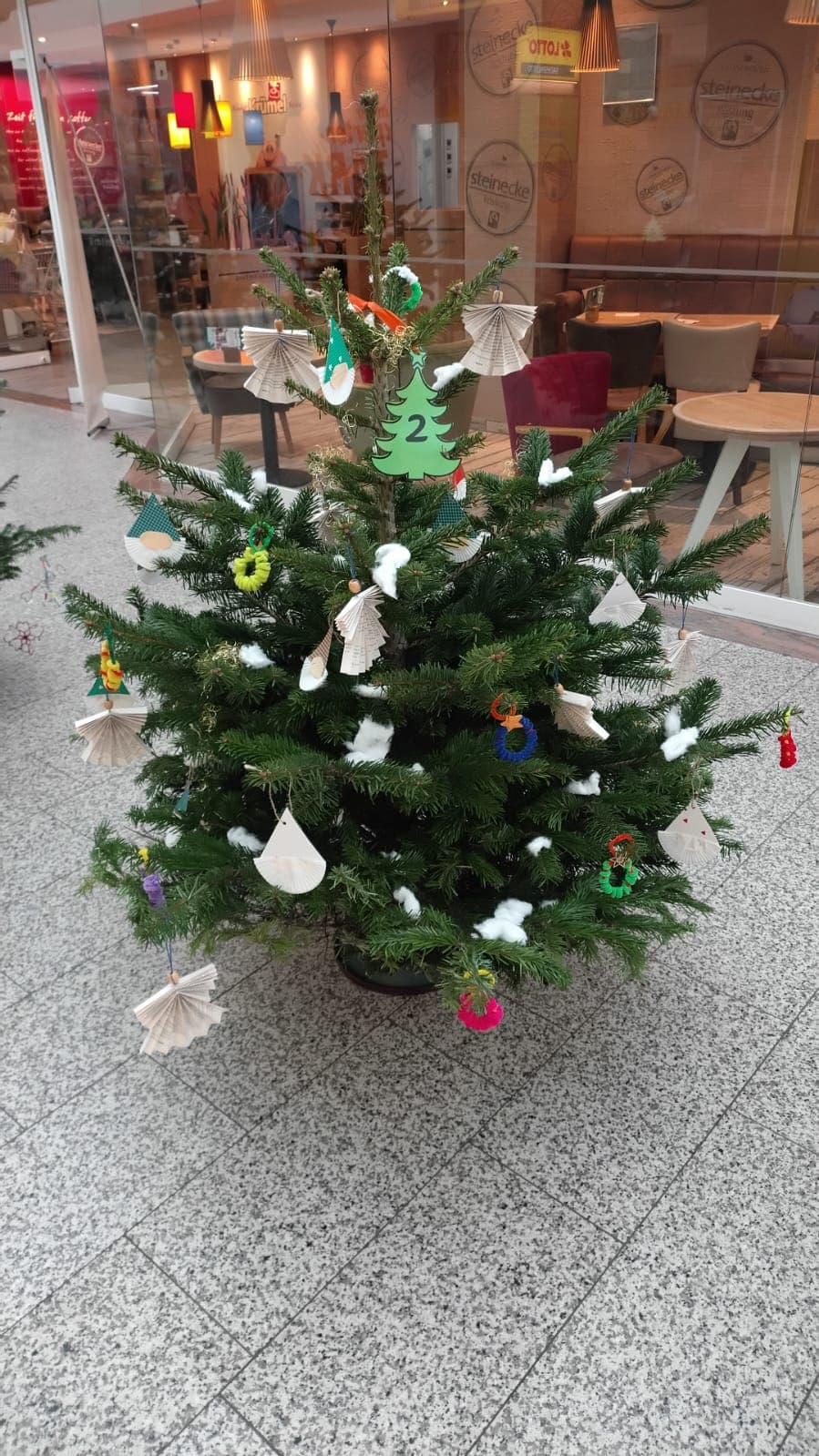 Baumschmück-Aktion Dezember 2025 – Foto 2